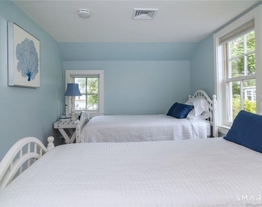 43 Soundview Avenue - Photo Thumbnail 21