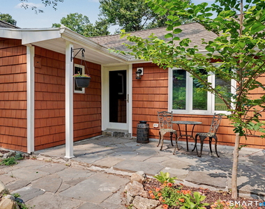 22 Ridge Road - Photo Thumbnail 2