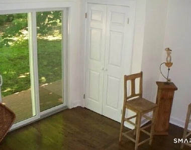 335 Greens Farms Road - Photo Thumbnail 5