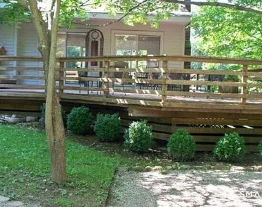 335 Greens Farms Road - Photo Thumbnail 14