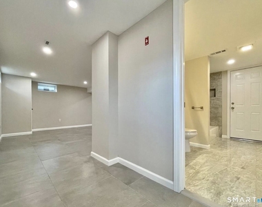 95 B Warner Street - Photo Thumbnail 2