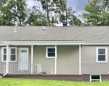 95 B Warner Street - Photo Thumbnail 7