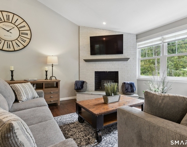 85 Michael Drive - Photo Thumbnail 5