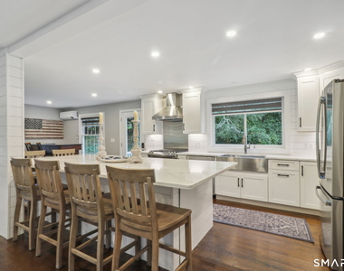 60 Little Meadow Road - Photo Thumbnail 3