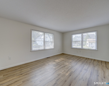54 Oak Street - Photo Thumbnail 11