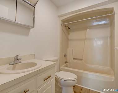 54 Oak Street - Photo Thumbnail 15