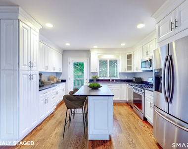 33 Green Lane - Photo Thumbnail 1