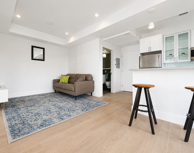 87 Rogers Avenue - Photo Thumbnail 4