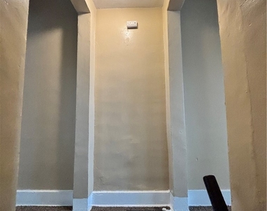 612 E 18th St - Photo Thumbnail 13