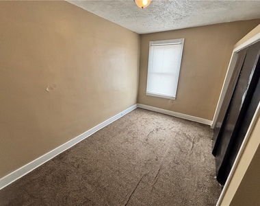612 E 18th St - Photo Thumbnail 9