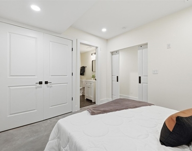 1361 Hawthorne St - Photo Thumbnail 22