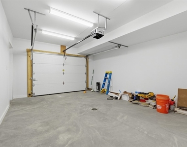 1361 Hawthorne St - Photo Thumbnail 39