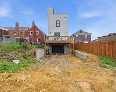 1361 Hawthorne St - Photo Thumbnail 40