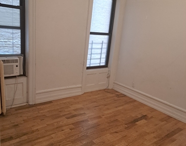 3694 Broadway - Photo Thumbnail 4