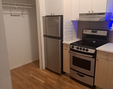 3694 Broadway - Photo Thumbnail 2