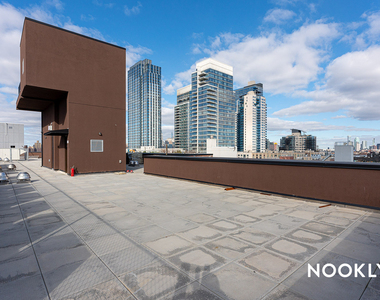 187 Kent Avenue - Photo Thumbnail 14
