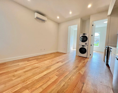1823 Woodbine Street - Photo Thumbnail 2
