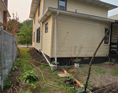 1704 E Main St - Photo Thumbnail 17