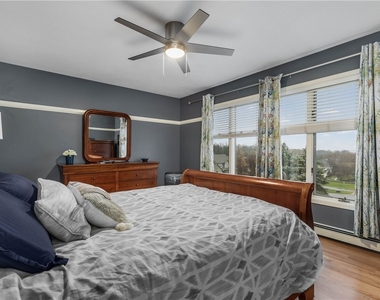4892 Macgregor Lane - Photo Thumbnail 19