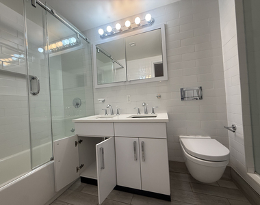 219 East 69th Street - Photo Thumbnail 16