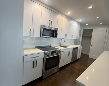 219 East 69th Street - Photo Thumbnail 1