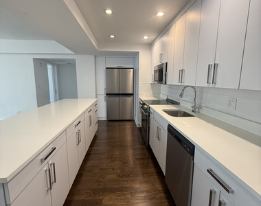 219 East 69th Street - Photo Thumbnail 12