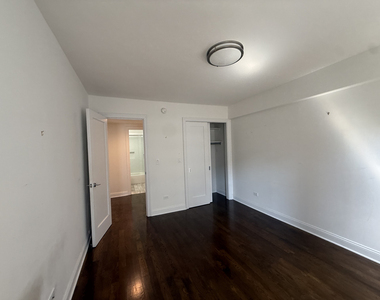 219 East 69th Street - Photo Thumbnail 14