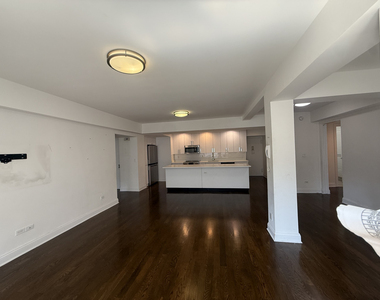 219 East 69th Street - Photo Thumbnail 10