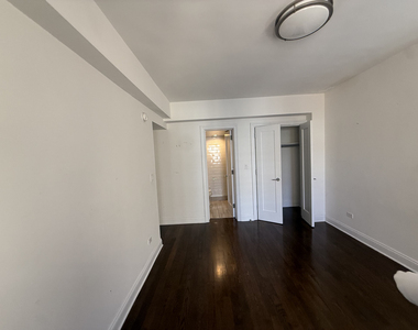 219 East 69th Street - Photo Thumbnail 7