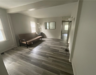 99 Belmont (upper) Street - Photo Thumbnail 5