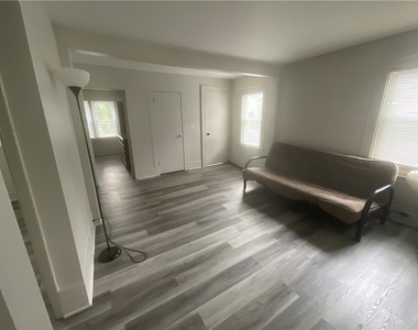 99 Belmont (upper) Street - Photo Thumbnail 6