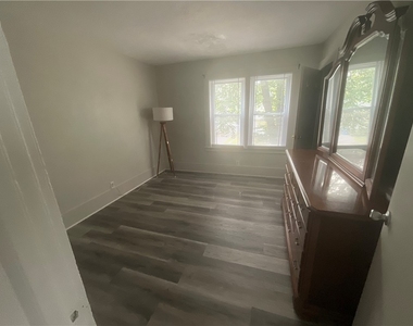 99 Belmont (upper) Street - Photo Thumbnail 7