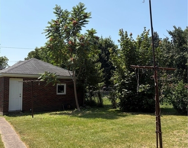 1761 Welch Avenue - Photo Thumbnail 3