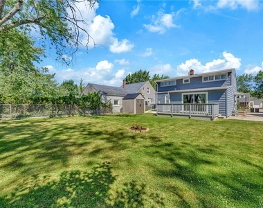 206 Wrexham Court N - Photo Thumbnail 45