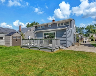 206 Wrexham Court N - Photo Thumbnail 41