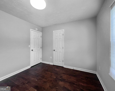 6355 Peppermill Lane - Photo Thumbnail 12