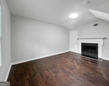 6355 Peppermill Lane - Photo Thumbnail 7