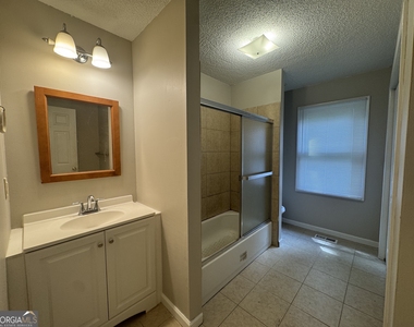 650 Morton Road - Photo Thumbnail 4