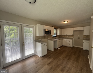650 Morton Road - Photo Thumbnail 2