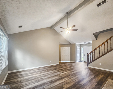 768 Wilkes Drive - Photo Thumbnail 3