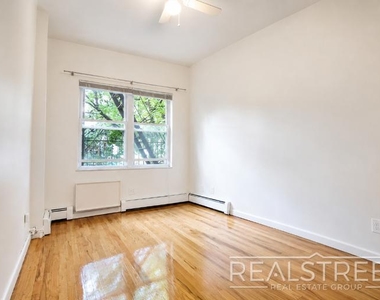 283 Sackett St - Photo Thumbnail 3