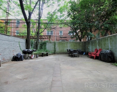 479 Hicks St - Photo Thumbnail 6