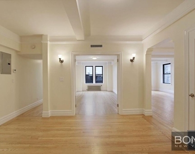 East 68th Street - Photo Thumbnail 8