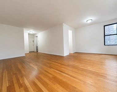 6645 Broadway - Photo Thumbnail 4