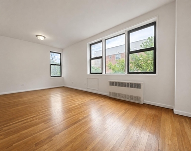 6645 Broadway - Photo Thumbnail 5