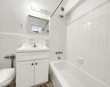 6645 Broadway - Photo Thumbnail 9