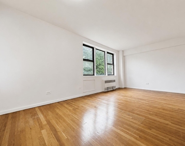 6645 Broadway - Photo Thumbnail 6