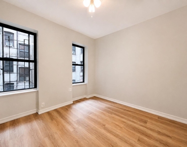 3415 Broadway - Photo Thumbnail 1