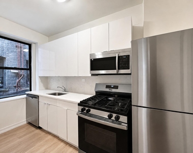 3415 Broadway - Photo Thumbnail 6