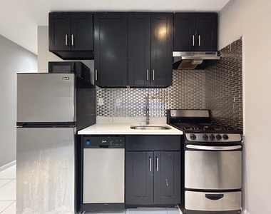 312 West 114th Street - Photo Thumbnail 4